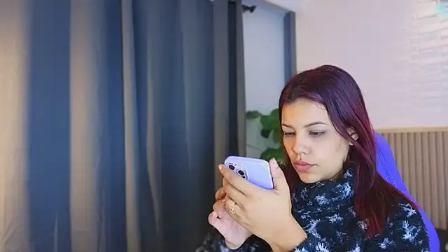 Snapshot of TiffanyWalk chatting on January 19, 11:25 am TiffanyWalk online show from January 19, 11:25 am