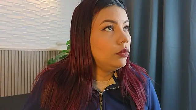 TiffanyWalk online show from April 9, 12:33 pm