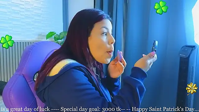 TiffanyWalk online show from March 18, 12:51 pm