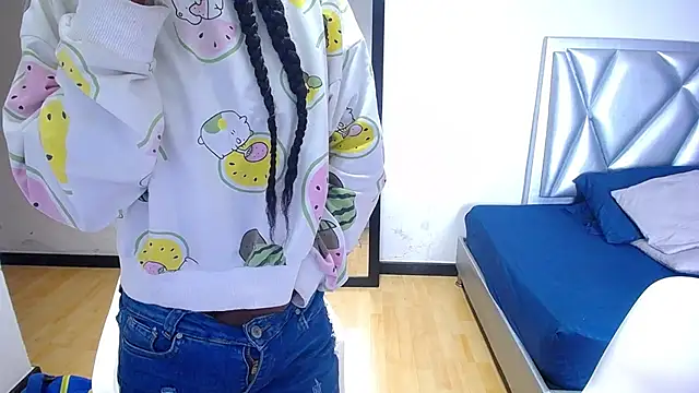 Snapshot of goldenn_ass1 chatting on December 4, 3:49 am goldenn ass1 online show from December 4, 3:49 am