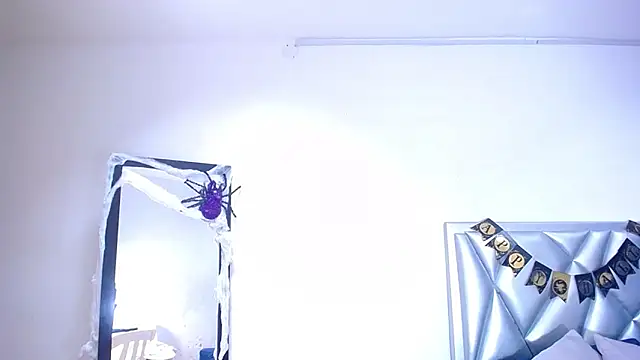 Snapshot of goldenn_ass1 chatting on October 28, 3:51 am goldenn ass1 online show from October 28, 3:51 am