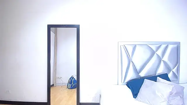 Snapshot of goldenn_ass1 chatting on November 13, 3:54 am goldenn ass1 online show from November 13, 3:54 am