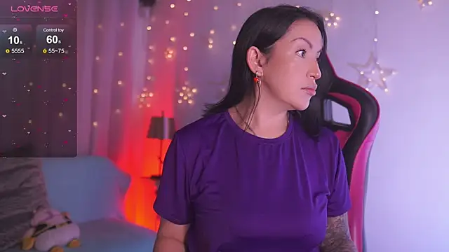 Madison Mayer online show from January 7, 2:11 pm