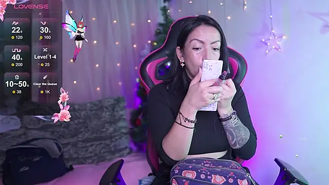 Madison Mayer online show from December 1, 12:39 pm