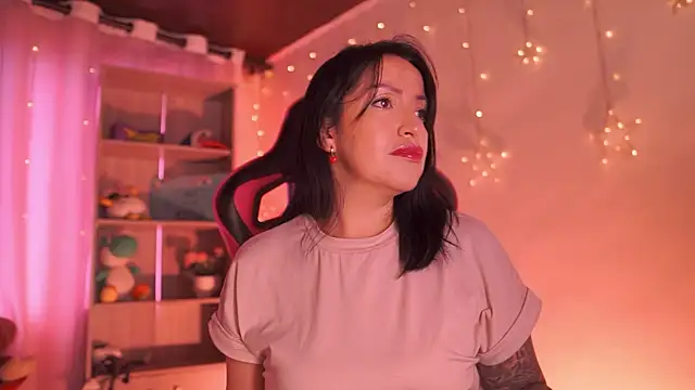 Madison Mayer online show from April 15, 1:26 pm