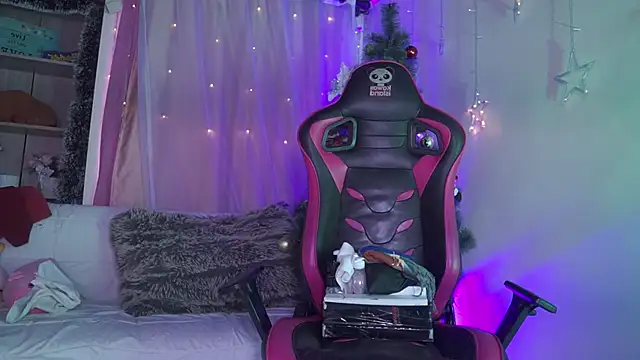 Madison Mayer online show from December 16, 12:53 pm