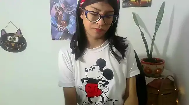 sarah sm online show from March 15, 7:48 pm