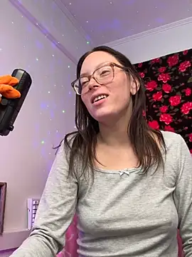 SpaceCowWhore online show from February 17, 4:59 pm