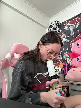 SpaceCowWhore online show from February 6, 3:41 pm