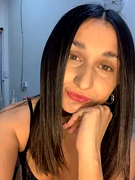 luci brecman online show from September 21, 3:11 am