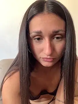 luci brecman online show from April 11, 3:59 pm