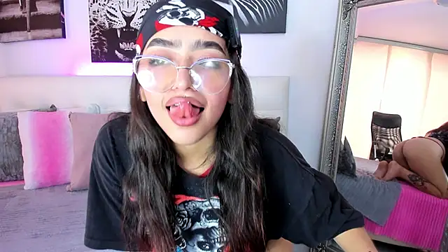 sophie-carter online show from February 17, 7:11 pm