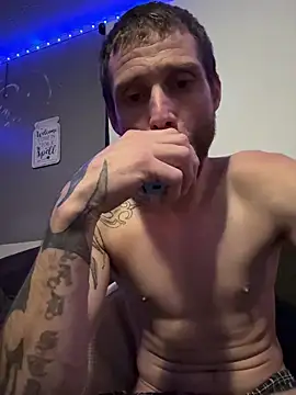 Stillhard8925 online show from November 10, 9:42 pm