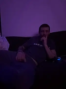 Stillhard8925 online show from November 5, 6:49 am