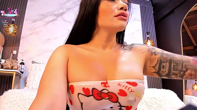 palomabela online show from November 21, 8:41 pm