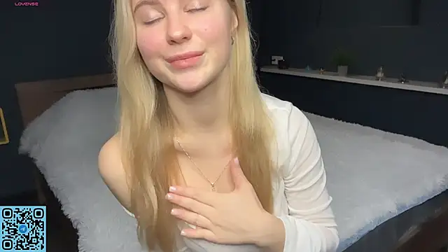 RadiantBliss online show from November 10, 7:13 am