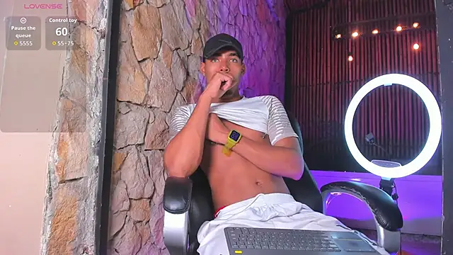 LiamByrne online show from December 15, 7:03 am