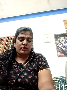 kissmetha online show from December 17, 7:46 am