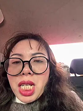 Snapshot of aa520uv chatting on January 19, 3:32 am aa520uv online show from January 19, 3:32 am