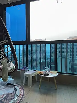 aa520uv online show from December 4, 11:15 pm