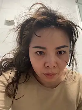 Snapshot of aa520uv chatting on February 27, 2:56 am aa520uv online show from February 27, 2:56 am