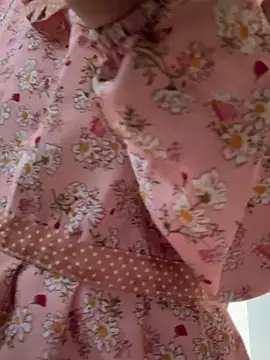 aa520uv online show from December 22, 3:06 am