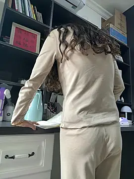 aa520uv online show from March 30, 1:51 am