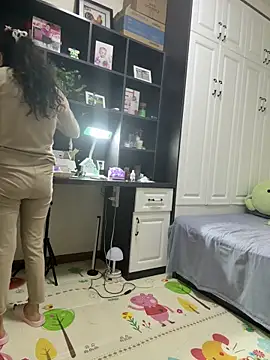 aa520uv online show from April 8, 2:02 am