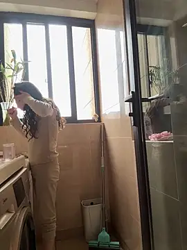 aa520uv online show from April 9, 2:46 am