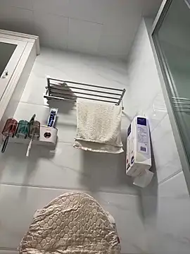 aa520uv online show from March 16, 3:14 am