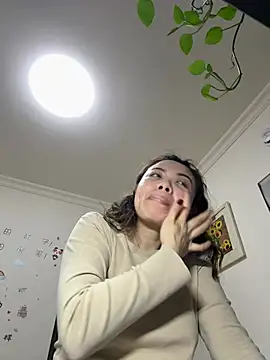 aa520uv online show from March 24, 2:50 pm