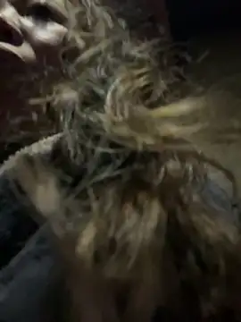 Snapshot of aa520uv chatting on February 5, 12:45 pm aa520uv online show from February 5, 12:45 pm