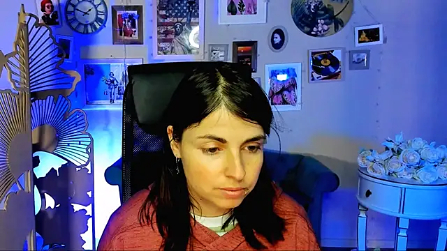 FlorenceAnderson online show from February 25, 6:24 am