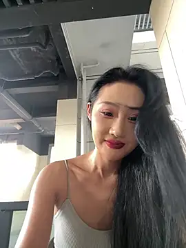 Snapshot of linger-23 chatting on October 7, 6:03 am linger-23 online show from October 7, 6:03 am