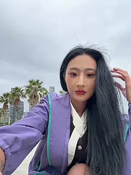 Snapshot of linger-23 chatting on November 30, 6:47 am linger-23 online show from November 30, 6:47 am