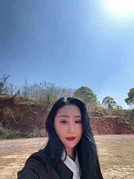 linger-23 online show from March 14, 5:35 am