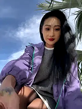 Snapshot of linger-23 chatting on November 27, 6:36 am linger-23 online show from November 27, 6:36 am