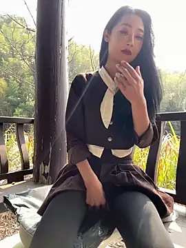 linger-23 online show from March 15, 5:47 am