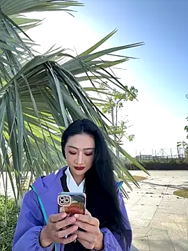 Snapshot of linger-23 chatting on November 29, 6:57 am linger-23 online show from November 29, 6:57 am