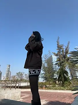 linger-23 online show from January 13, 6:28 am