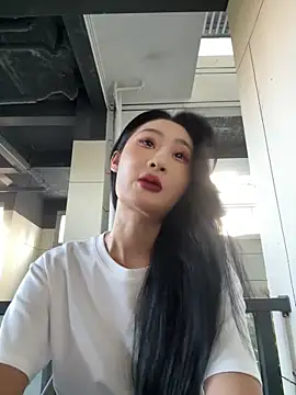 Snapshot of linger-23 chatting on October 9, 4:57 am linger-23 online show from October 9, 4:57 am