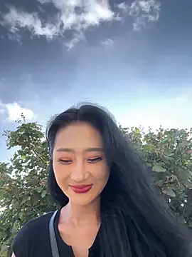 Snapshot of linger-23 chatting on October 26, 7:42 am linger-23 online show from October 26, 7:42 am