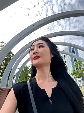 Snapshot of linger-23 chatting on October 29, 5:50 am linger-23 online show from October 29, 5:50 am