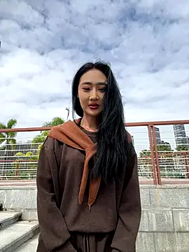 Snapshot of linger-23 chatting on November 1, 5:14 am linger-23 online show from November 1, 5:14 am