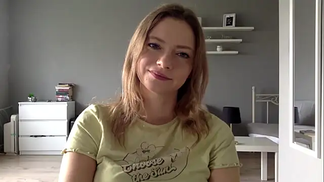 Snapshot of MillieShow chatting on October 10, 2:07 pm MillieShow online show from October 10, 2:07 pm