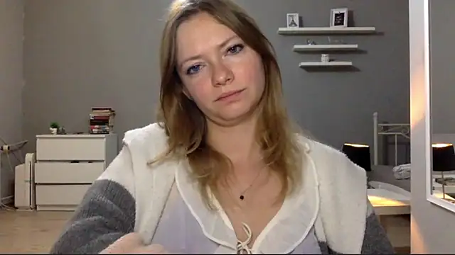 Snapshot of MillieShow chatting on September 11, 8:42 pm MillieShow online show from September 11, 8:42 pm