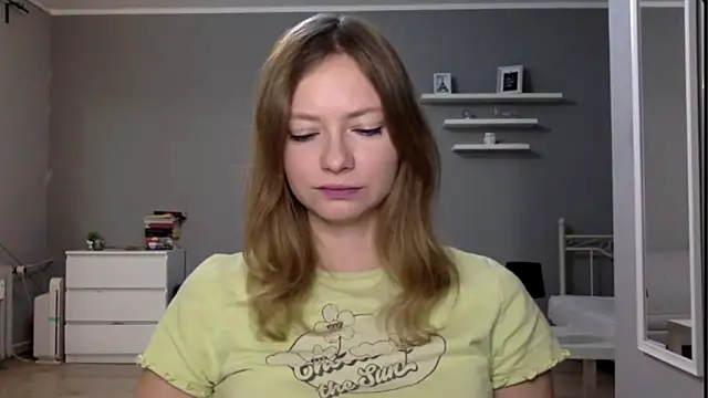 Snapshot of MillieShow chatting on October 23, 5:11 pm MillieShow online show from October 23, 5:11 pm