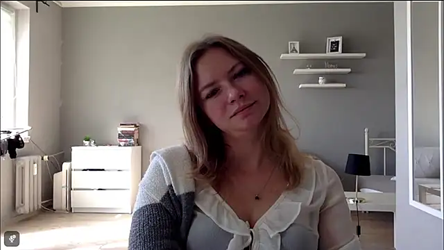 Snapshot of MillieShow chatting on September 12, 8:47 am MillieShow online show from September 12, 8:47 am