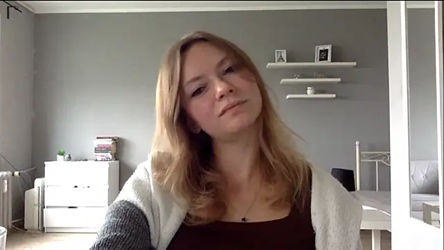 Snapshot of MillieShow chatting on September 14, 1:55 pm MillieShow online show from September 14, 1:55 pm