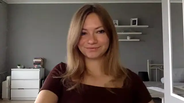 Snapshot of MillieShow chatting on November 9, 8:07 am MillieShow online show from November 9, 8:07 am